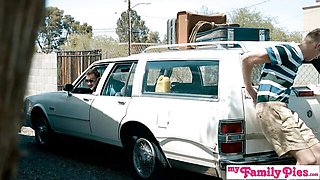 Blowjob movie with cute Chloe Cherry and Hannah Hays from My Family Pies