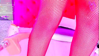 Sexynympho webcam model uses toy on clit to masturbate