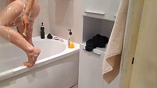 Looking for My Teen Step Sister and Jacking Off