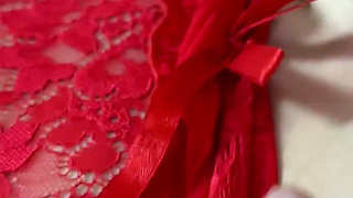 A Married Saudi Woman Gets Fucked in Her Husband's Absence on the Occasion of Valentine's Day