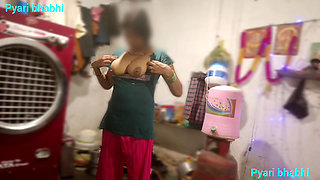 Bhabhi chus cock ke pani nikali bhabhi ki cock with big tits from brother-in-law's cock sucked Hindi audio