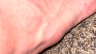 Veiny Feet After Shower - Silent Tease by Ivys Feet Footivities