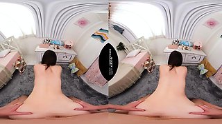 This large amateur cam girl has some very big boobs