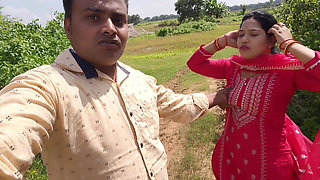 Beautiful Bengali Girl Boobs Show in Outdoor with Her Boyfriend
