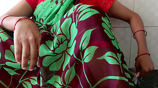 Beautiful Desi Bhabhi First Time Sex with Devar in Kitchen, Indian Girl  Tight Pussy Viral Hindi Video