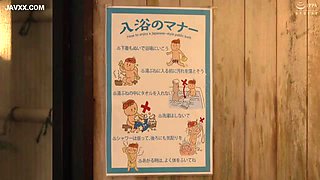 Flat-Chested Girls' Towel Challenge in Men's Bath: JK Shame Exposure x2xC0EE06DE1062F5F899