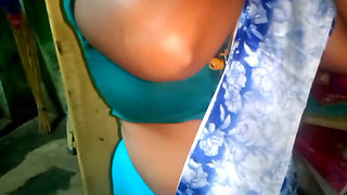 tamil desi house wife aunty saree changing village house