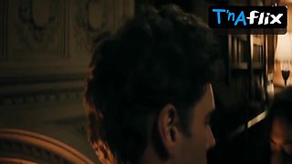 Tessa Thompson Lezzy, Tits Vignette in Hedda