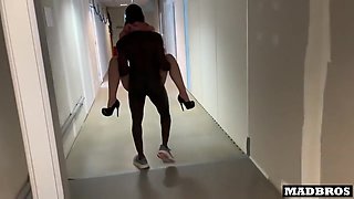 Une Jolie Francaise Trompe Stepson Mari Et Se Fait Defoncer Par Stepson Collegue De Chantier !!!