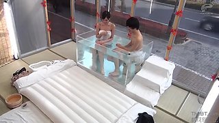 260114スリムな裸体のギャルを男友達がゴン突きt1