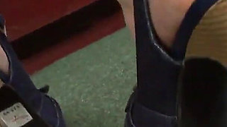 Teen virgin Cammie Fox a big slut with smooth pussy likes to get penetrated