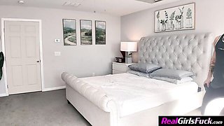 Maddie Wren Seduces Me With Her Ass