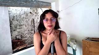 Sexy and funny, ass, 18 year old latina