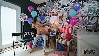 Posh bimbo Ella Reese X-rated movie