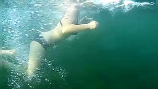 Swimming and Flashing in the Sea