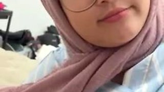 Cantik Hisap