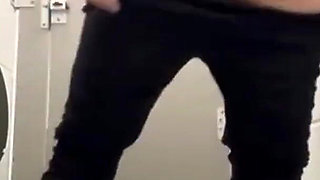 Shaved Pussy Work Pee