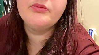 BBW Eye Contact Toilet Farts and Log Plops Intimate POV with Bella Blast