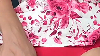 Horny American Girl Finger Fucking Herself Solo
