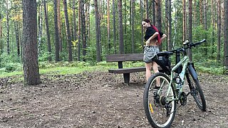 I Fucked My Babe’s Anus in the Park During a Bike Ride