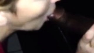 White wife blows BBC at the gloryhole