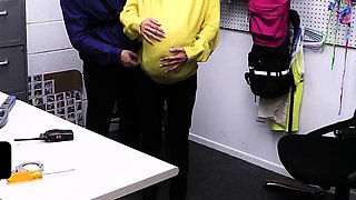 If She's Gonna Pretend to Be Pregnant to Steal, He'll Breed