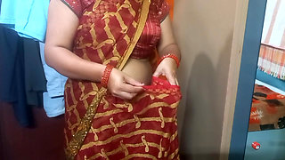Indian bhabhi having wearing a beautiful saree.