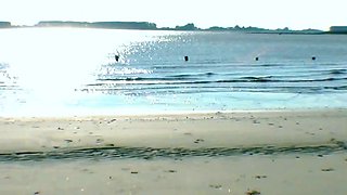 Miley-Weasel - Geiles Beachgirl am Wasser gefickt