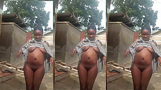 Rowena's Slutty Pee Adventures