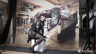 Anne Wild - 408 - Photoshoot Video Backstage