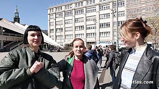 Berlin's clit rubbing porn by Ersties