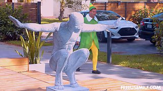 Amateur Cuckold MMF Threesome with Creampie lick up