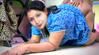 Indian Desi Hot Aunty Fucked by Neighbor Guy When She Was Cooking in Kitchen in Morning While Uncle Not at Home