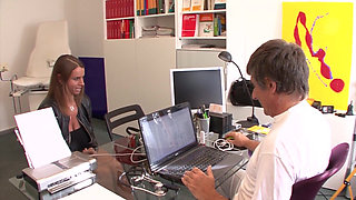 Young Woman Gets Fucked on the Chair by Her Doctor