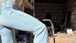 Blue Clogs & Cold Mower Cranking Struggle After Winter