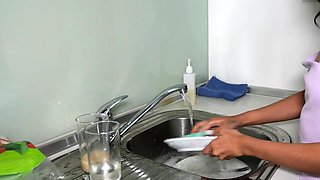 Amateur Thai teen Lisia wants dessert