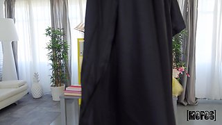 Lily Veroni’s Office Seduction with Handyman Heat