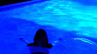 Cute amateur brunette naughty in solo jerking show on camera