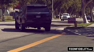 TEENFIDELITY Cute Cheerleader Liza Rowe Shakes Her Pom Poms