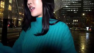 お色気フェロモン美女が股間に勃起ちんぽを擦りつけ淫乱ハメ撮り