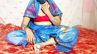 Desi Bhabhi First Time Big Pussy Fingering Hot Video