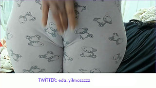 CAMELTOE- MASTURBATION IN PAJAMAS- PUFFED PUSSY- SWOLLEN PUSSY- TURKISH PORN