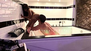 Streaming big cock close ups