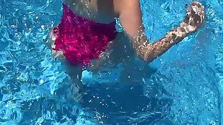Filmed Lexi Montana Is Having Fun in Outdoor Pool!