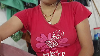 Girlfriend went to boyfriend's room at night, got the cock water out of her hand and talked dirty about getting rid of her mom's ass pussy Hindi Audio The