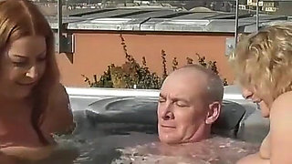 MFF the Creampies and Tammy Jean in the Hot Tub