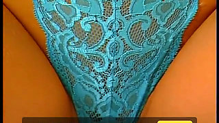 Gorgeous blonde masturbating vintage solo