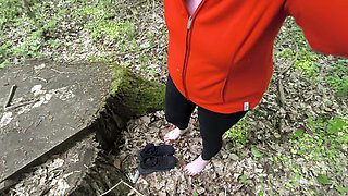 Hard Vagina Slapping in the Woods
