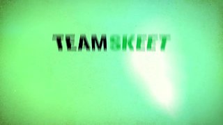 Colombian prisoner kloe kooper entices her correctional officer